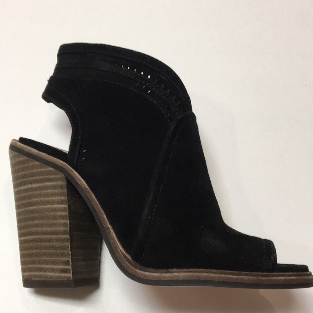 Vince Camuto Booties